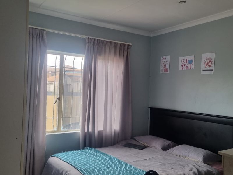 Townhouse Rental Monthly In Witbank - Photo 7