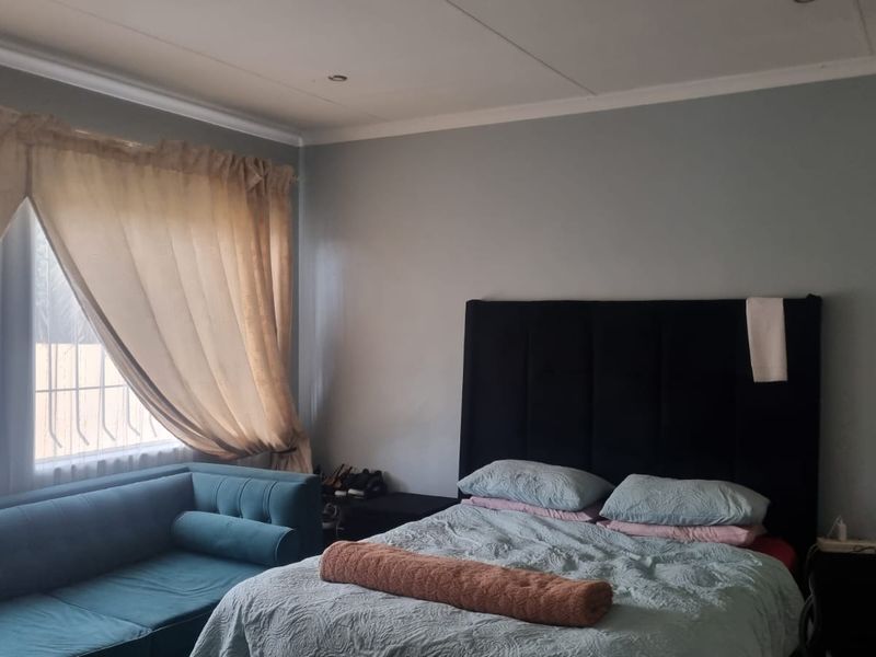 Townhouse Rental Monthly In Witbank - Photo 5