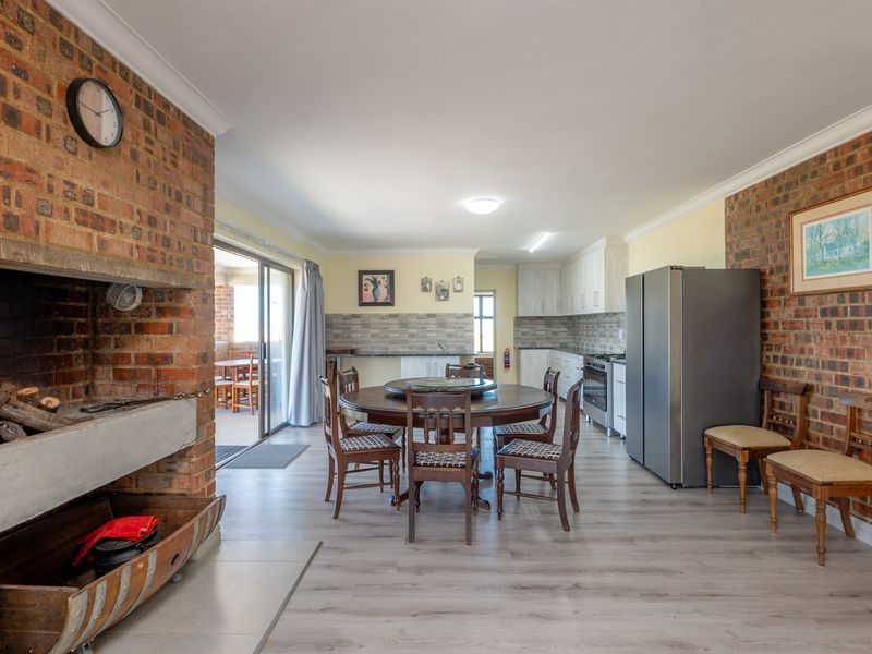 Front view Top Floor Unit for Long-Term Rental – Agulhas | Private & Spacious - Photo 9