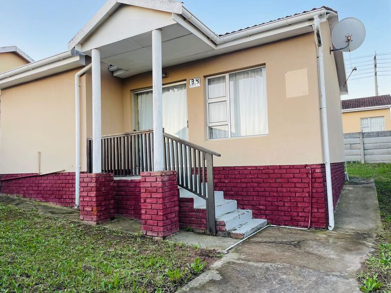 Secure 2-Bedroom Family Home with Paved Yard in Heaven Hills - Photo 1
