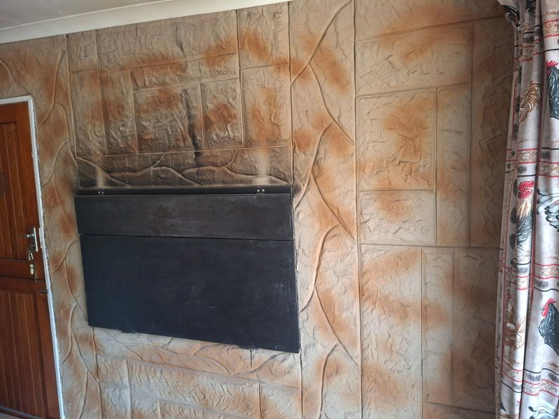 Calling All Investors – Prime Income-Generating Property in Sunnyridge Near Amajuba Training Centre - Photo 10