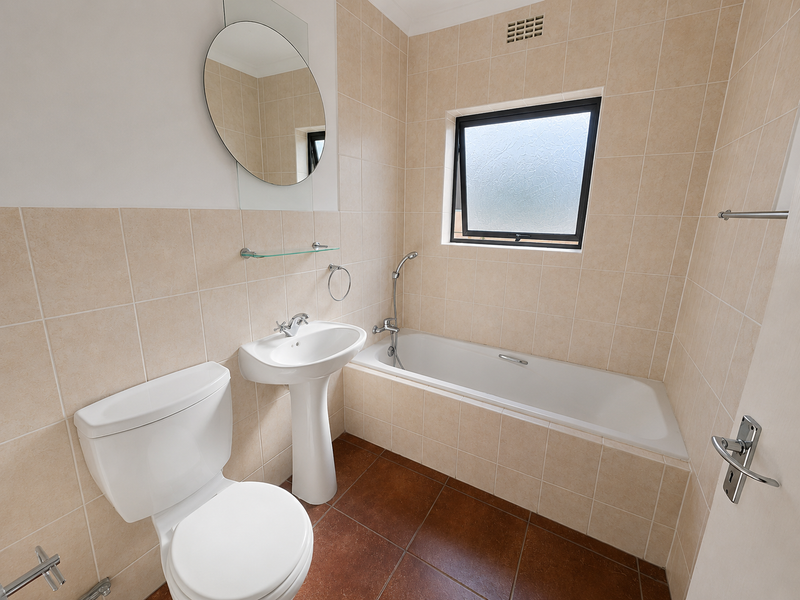 Perfect Starter Home in a Secure Complex! - Photo 10