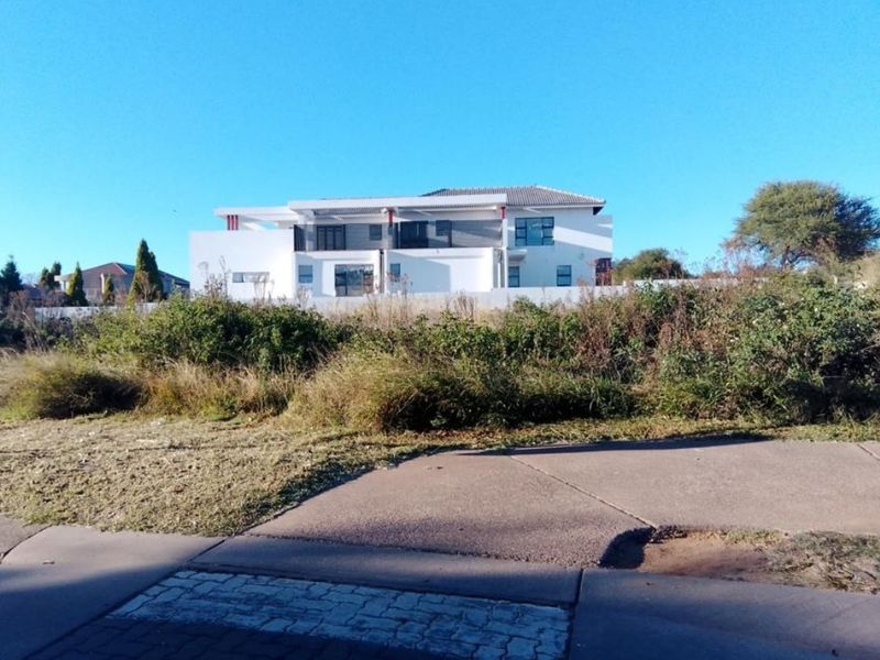 Vacant stand for sale - Photo 4