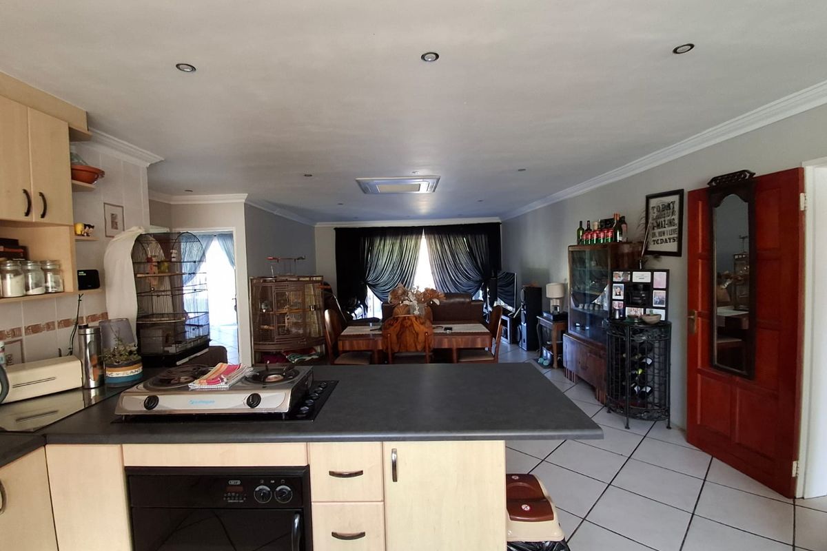 Apartment Rental Monthly In Kraaifontein - Photo 2
