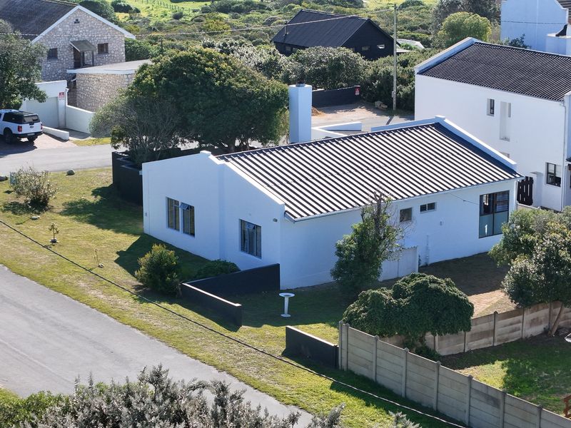 Lovely Home for sale in Arniston - Photo 10