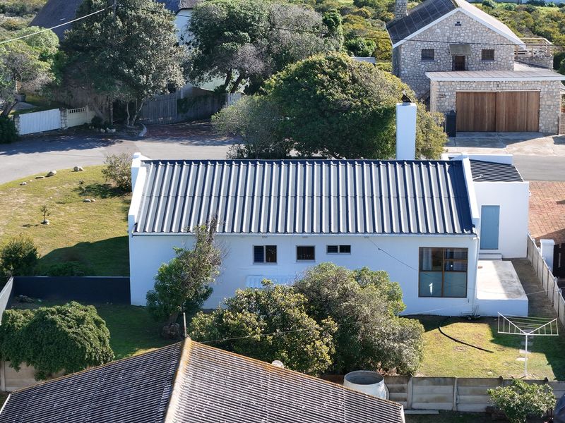 Lovely Home for sale in Arniston - Photo 9