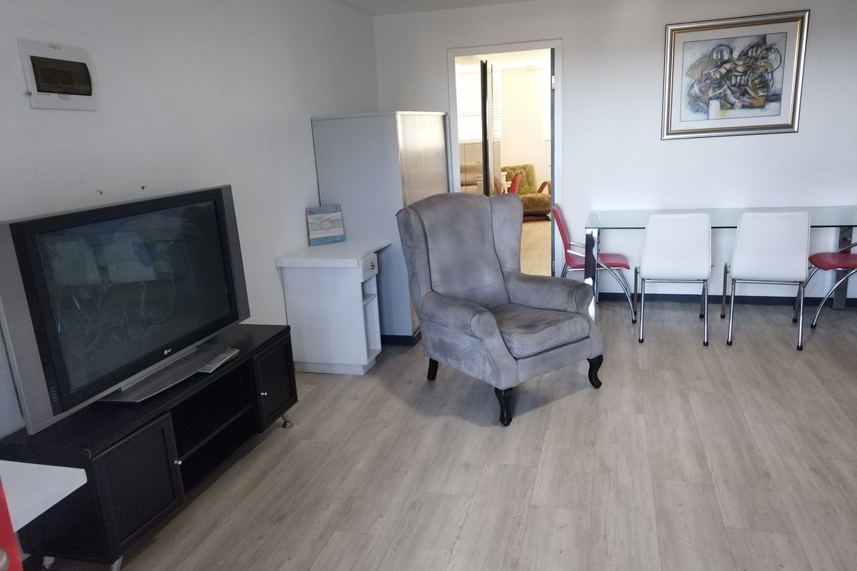 1 Bedroom Apartment in Groot Diamant - Photo 3