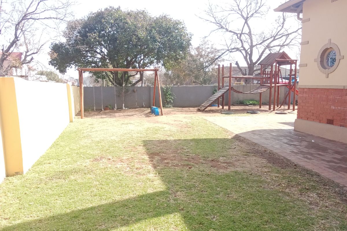 Prime Property in Nigel Central - Photo 2