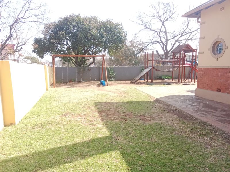 Prime Property in Nigel Central - Photo 2