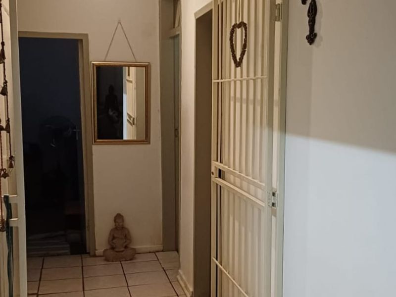 Spacious 3-Bedroom Family Home with Large Yard – Prime Location & Investment Potential - Photo 7