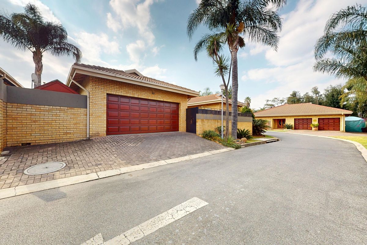 Starting to bid from R 1 750 000! Non-Distressed Live Luxury Auction! - Photo 2