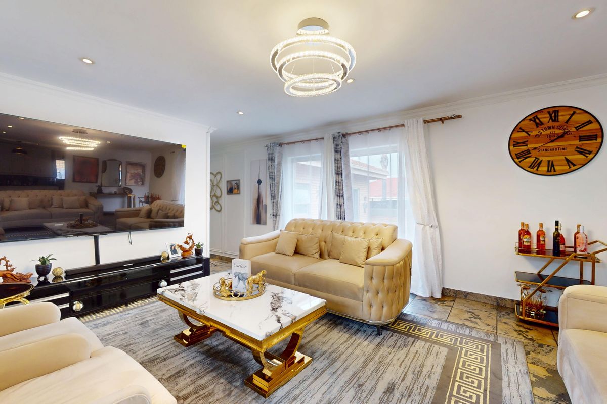 Starting to bid from R 1 750 000! Non-Distressed Live Luxury Auction! - Photo 4