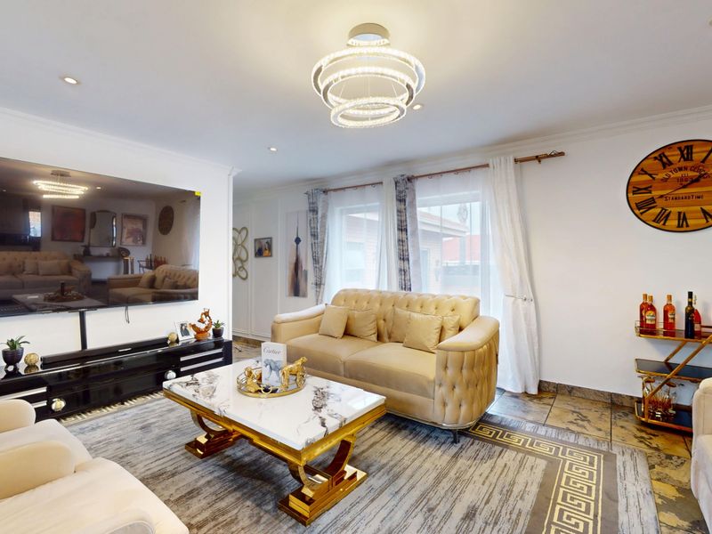 Starting to bid from R 1 750 000! Non-Distressed Live Luxury Auction! - Photo 4