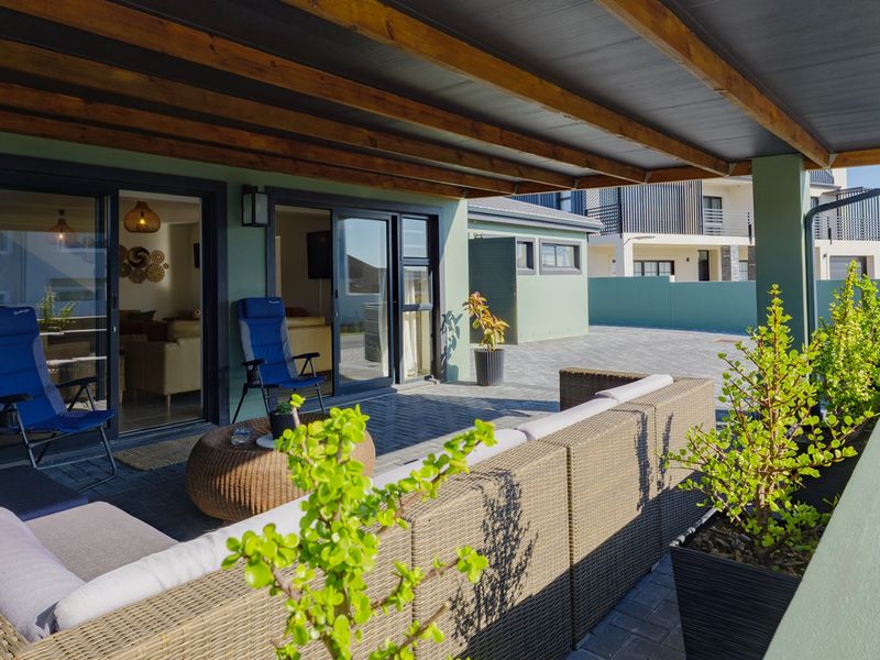 One of the Most Beautiful Homes in Struisbaai - Photo 3