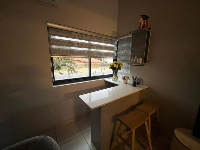 Modern 3-Bedroom Apartment To Rent in Magnolia Ridge - Photo 3