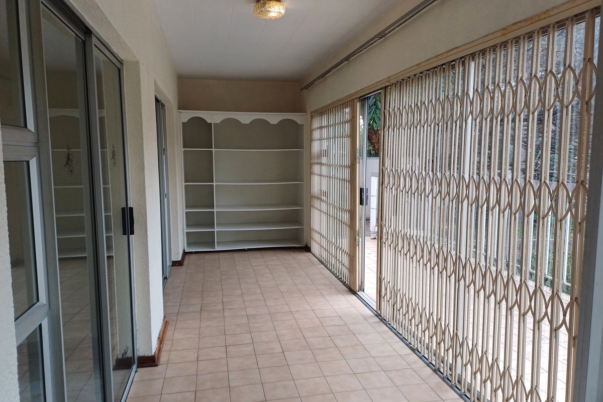 Apartment Rental Monthly In Alberton - Photo 2