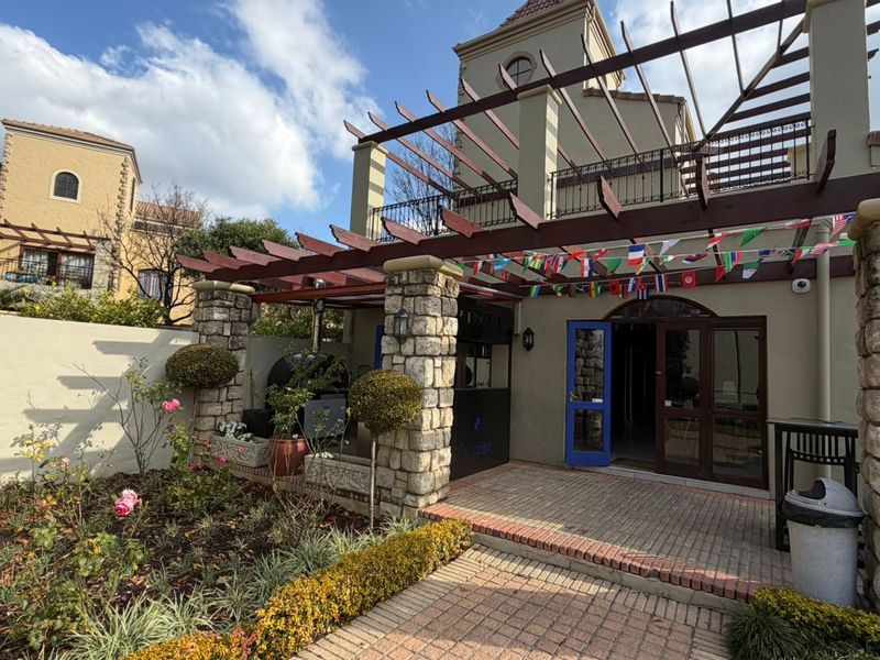 Spacious 2-Bedroom Loft Apartment for Sale | Morningside Village Estate | - Photo 7