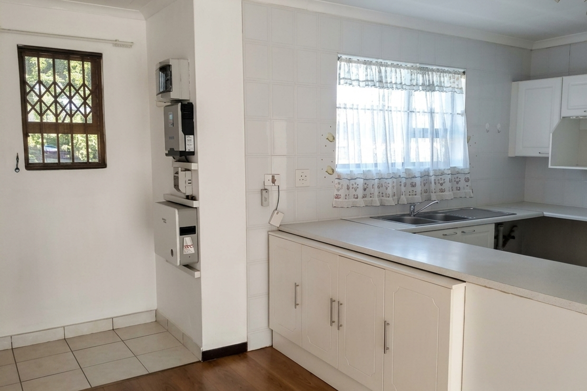 Discover Your Ideal 2-Bedroom Apartment in Bradford Estate, Bedfordview - Photo 5