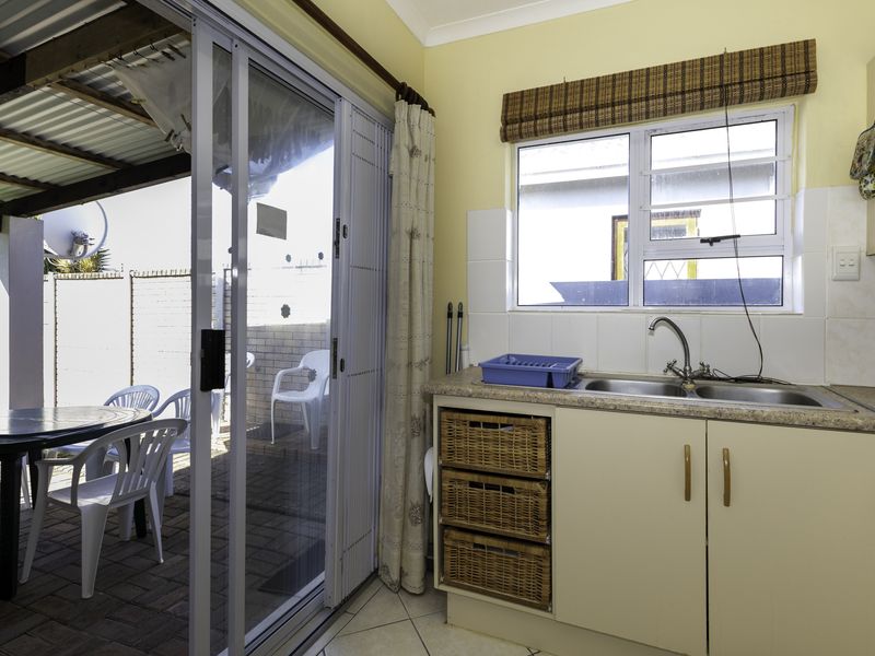 Charming Two-Bedroom Townhouse in Secure Shangri La Complex – West Bank, Port Alfred - Photo 9