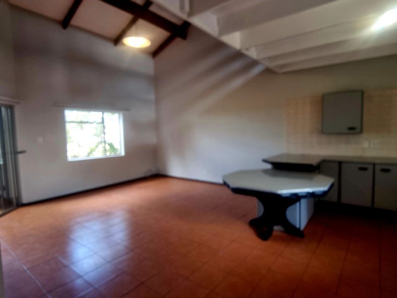 3 Bedroom Townhouse for Sale in Elarduspark - Photo 4
