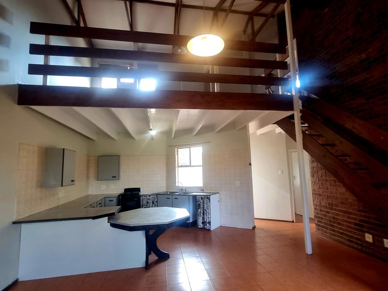3 Bedroom Townhouse for Sale in Elarduspark - Photo 3
