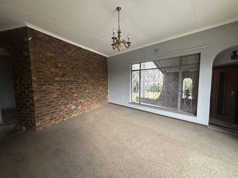 Large Home for Sale - Photo 6
