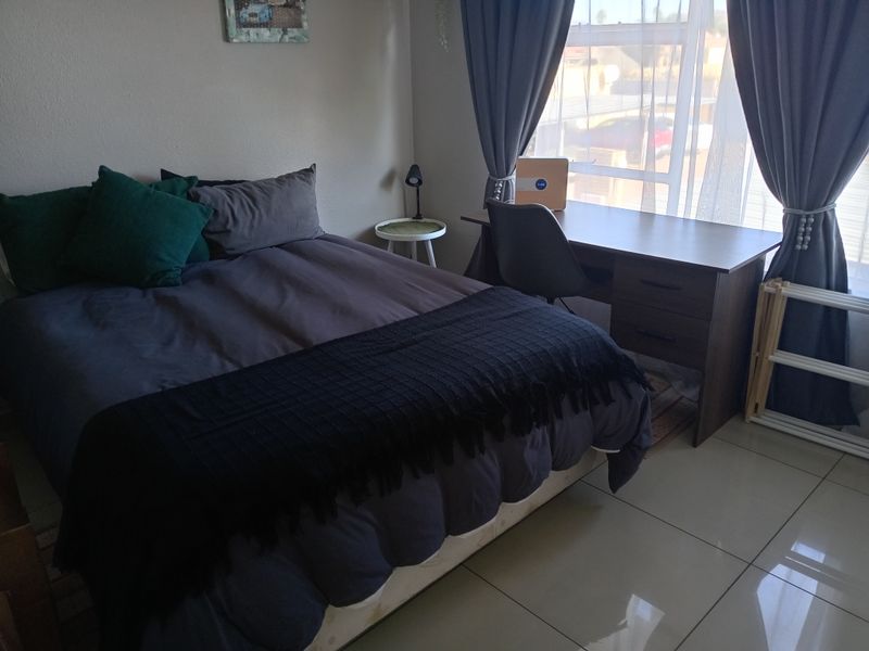 2 Bedroom 1 Bathroom Alberton North - Photo 9