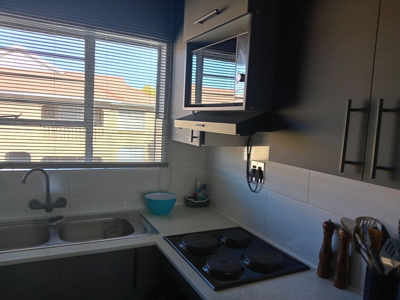 2 Bedroom 1 Bathroom Alberton North - Photo 7