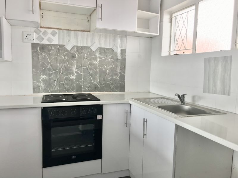 Morningside Two Bedroom flat for sale - Photo 3