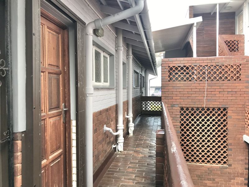 Morningside Two Bedroom flat for sale - Photo 1