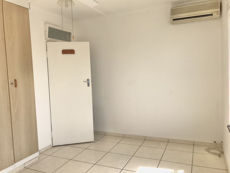 Morningside Two Bedroom flat for sale - Photo 10