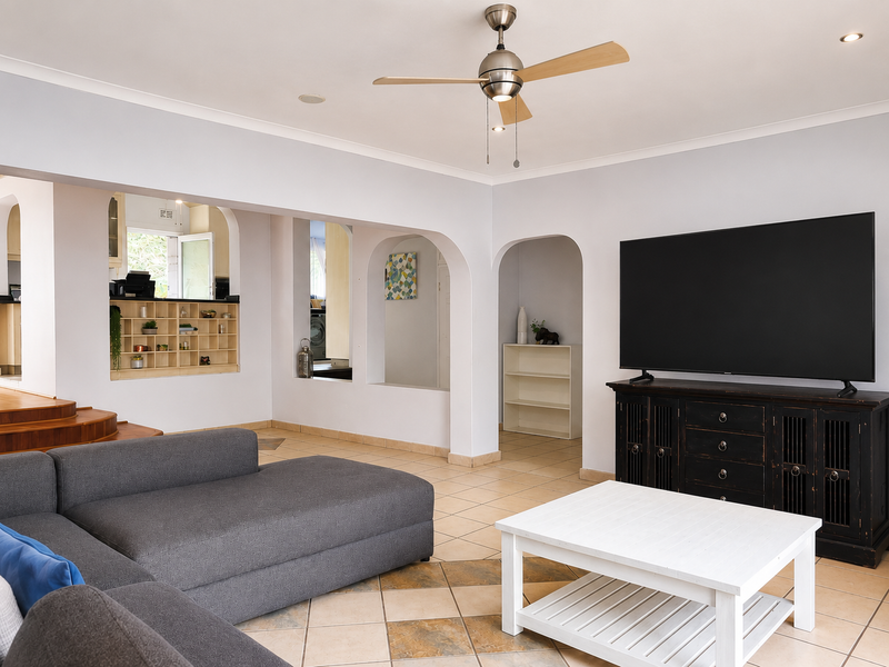 Family Home with All the Frills in Amanzimtoti - Photo 6