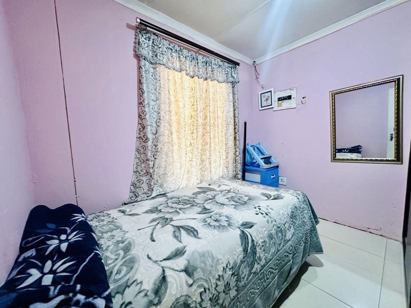 Comfortable Family Living in Leachville Ext 3, Brakpan - Photo 8