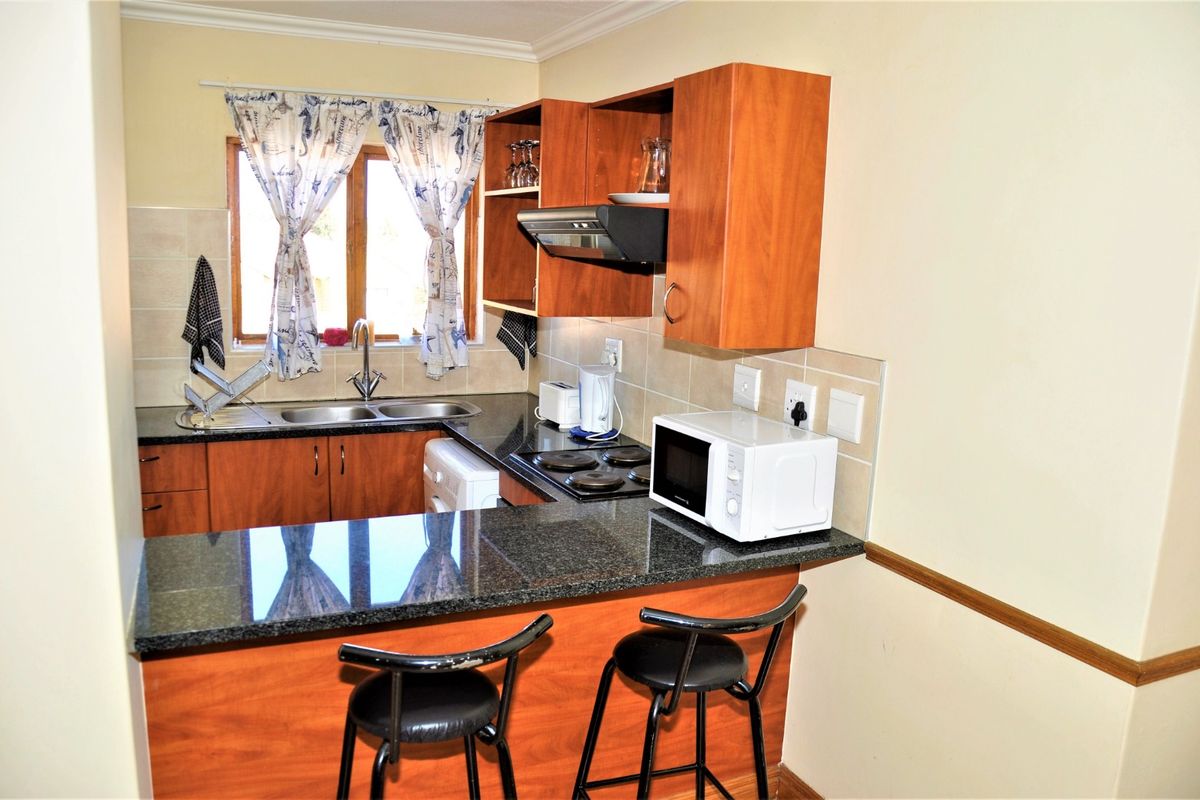 Modern Living In Prime Location - Photo 5