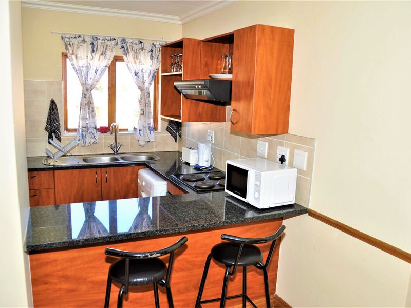 Modern Living In Prime Location - Photo 5