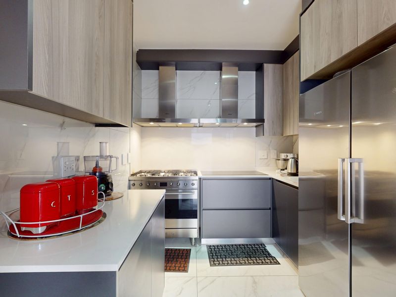 Modern Luxury Living in La Como Lifestyle Estate – Space, Style & Security Redefined - Photo 4