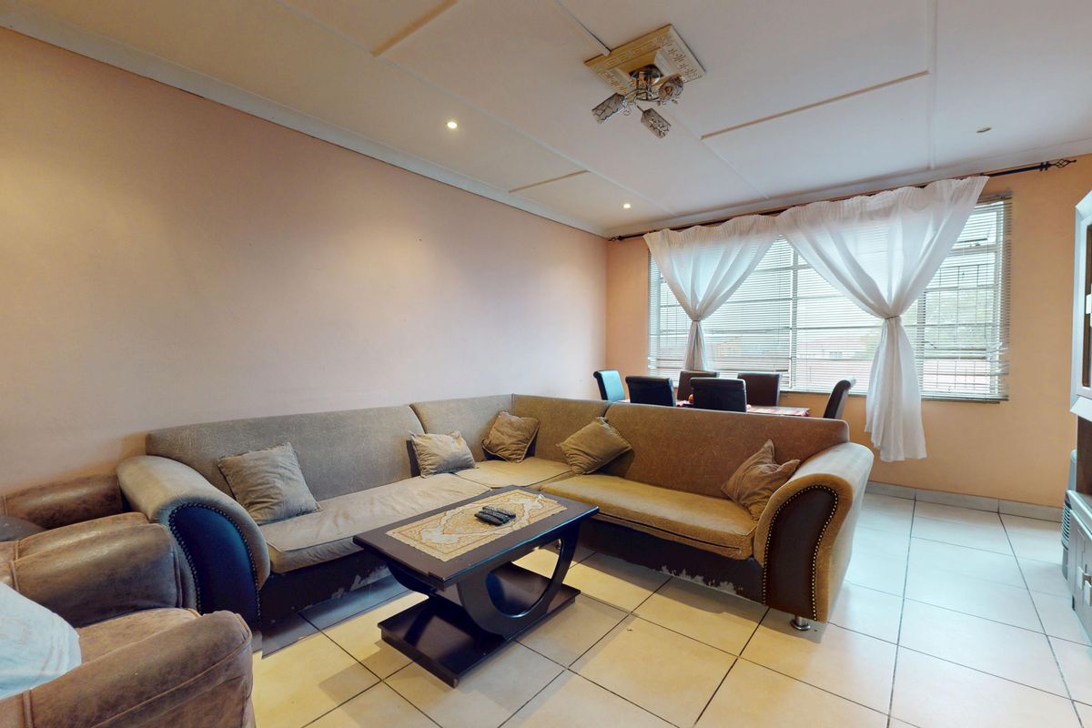 Spacious North-Facing Apartment – 113m2 of Comfortable Living - Photo 5