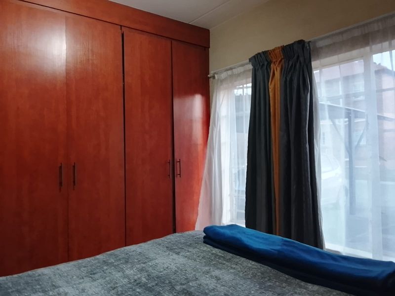 A Magnificent 2-Bedroom Ground Floor Apartment on sale Waterval East, Rustenburg. - Photo 8