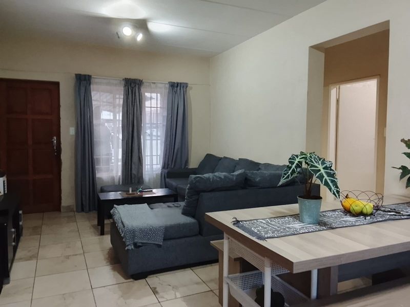 A Magnificent 2-Bedroom Ground Floor Apartment on sale Waterval East, Rustenburg. - Photo 7