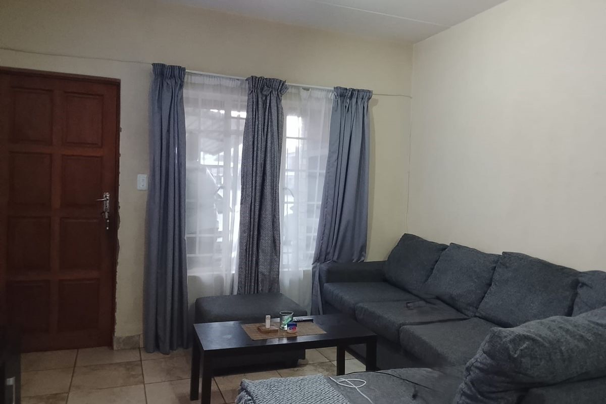 A Magnificent 2-Bedroom Ground Floor Apartment on sale Waterval East, Rustenburg. - Photo 5