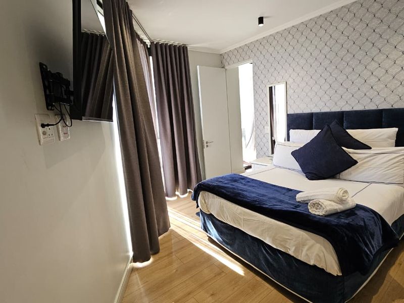 Ellipse Waterfall – Fully Furnished 2‐Bed, 2‐Bath Apartment with Weekly Cleaning - Photo 3