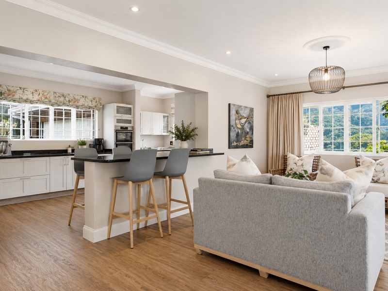 A Luxury Retreat with Panoramic Gorge Views - Photo 9