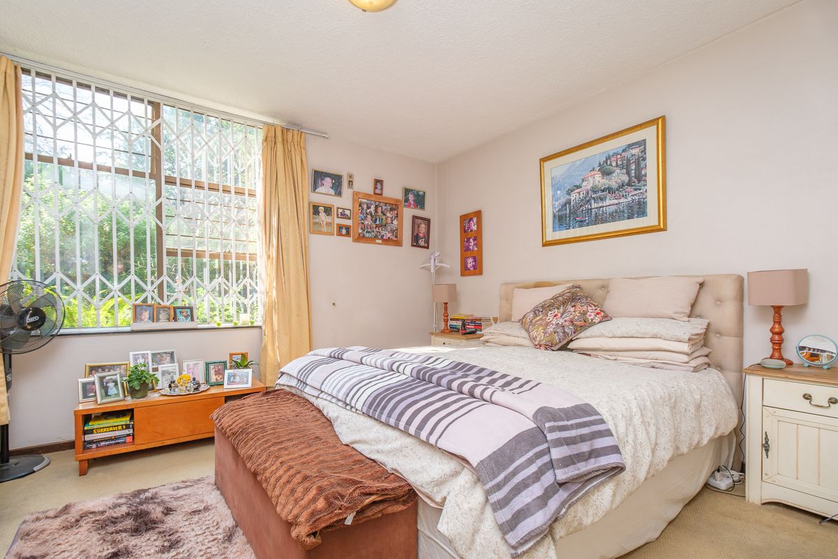 3-Bedroom Garden Apartment to Rent | Sandhurst Gardens | Sandton Central - Photo 3