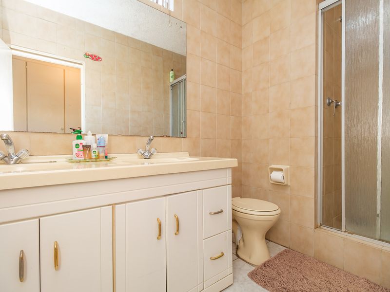 3-Bedroom Garden Apartment to Rent | Sandhurst Gardens | Sandton Central - Photo 10