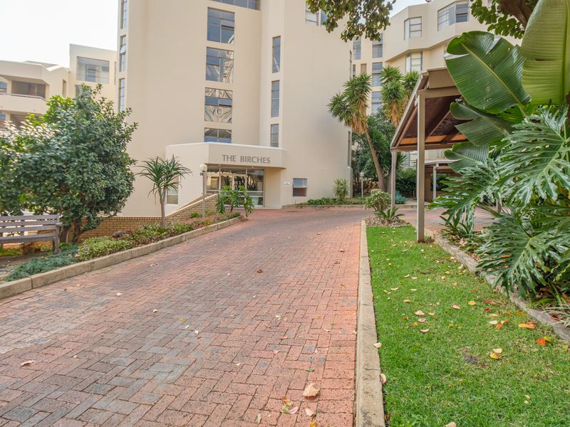 Spacious 2-Bedroom Apartment for Sale | Sandhurst Gardens | Prime Sandton Location - Photo 2