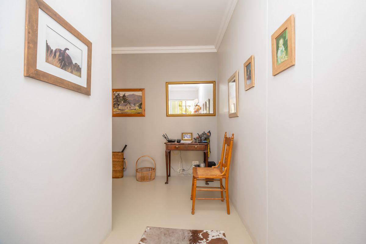 Executive Fully Furnished 3-Bedroom Garden Apartment to Rent | Sandhurst Gardens | Sandton Central - Photo 4