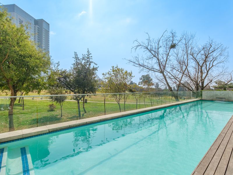 Luxury Executive 1-Bedroom Apartment for Sale | Metropolis on Park | Sandton CBD - Photo 1