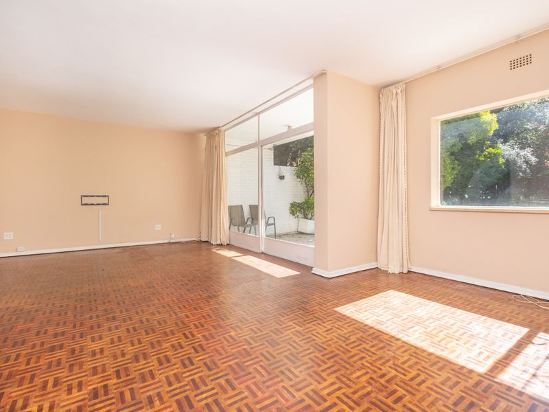 Spacious Double-Storey Garden Apartment to Rent | Prime Sandton Location | R19,000 per Month - Photo 3