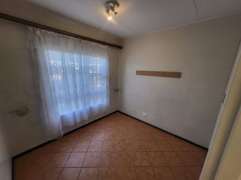 MODERN LIVING AT ITS BEST 2-BEDROOM TOWNHOUSE FOR SALE IN ALRODE - Photo 10