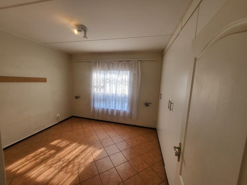 MODERN LIVING AT ITS BEST 2-BEDROOM TOWNHOUSE FOR SALE IN ALRODE - Photo 7